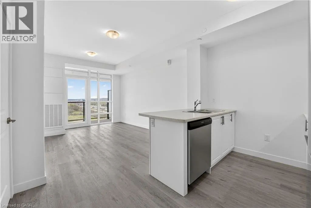 461 GREEN Road Unit# 809 #809