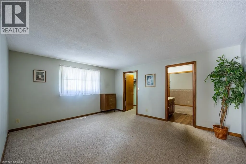 1032 MAIN Street