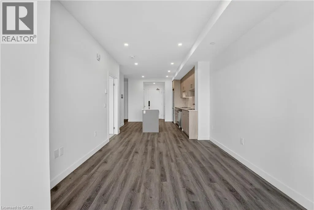 461 GREEN Road Unit# 304 #304