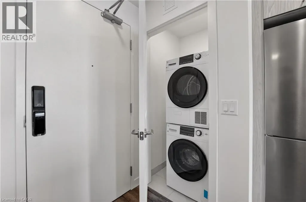 461 GREEN Road Unit# 304 #304
