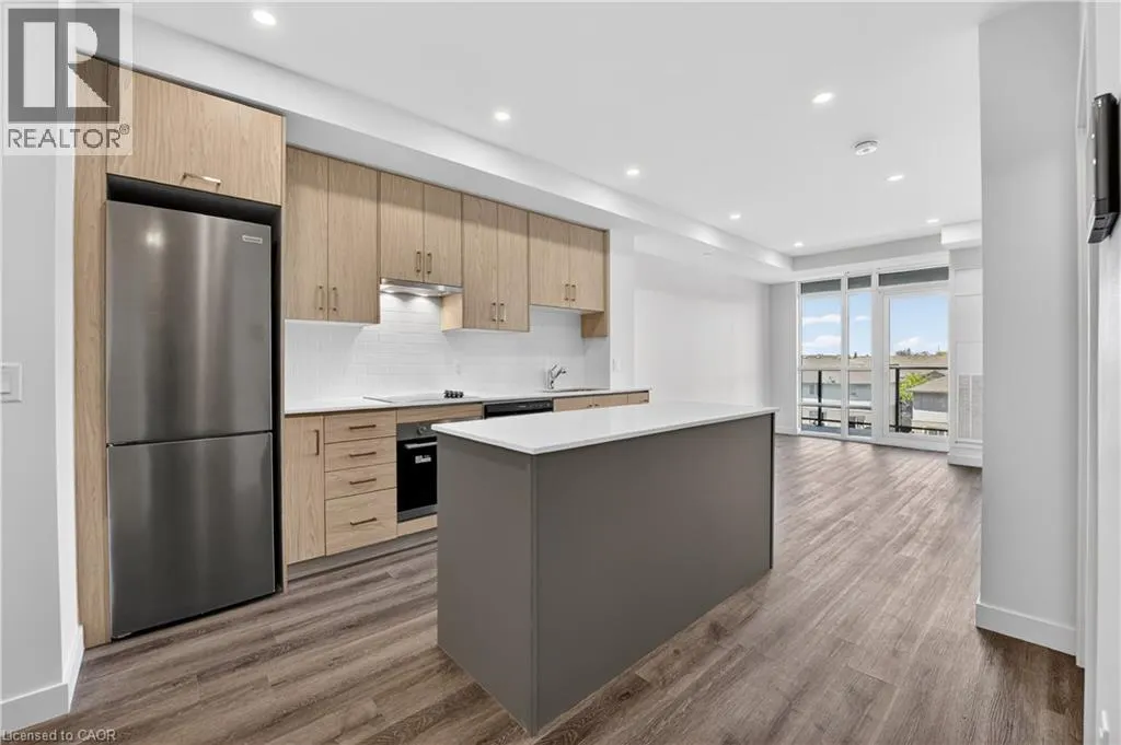 461 GREEN Road Unit# 304 #304