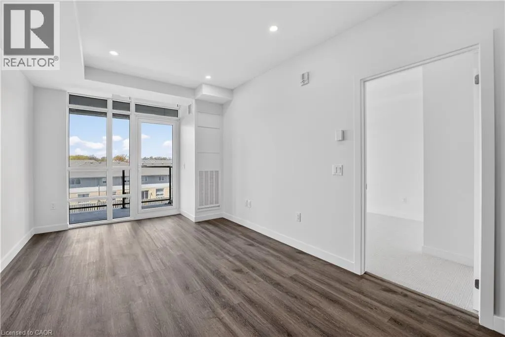 461 GREEN Road Unit# 304 #304