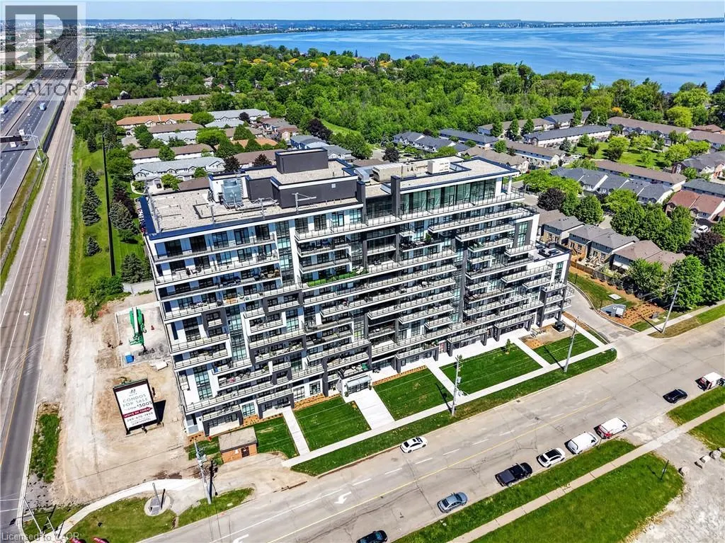 461 GREEN Road Unit# 304 #304