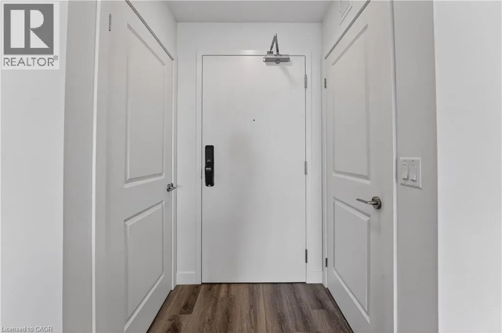 461 GREEN Road Unit# 304 #304