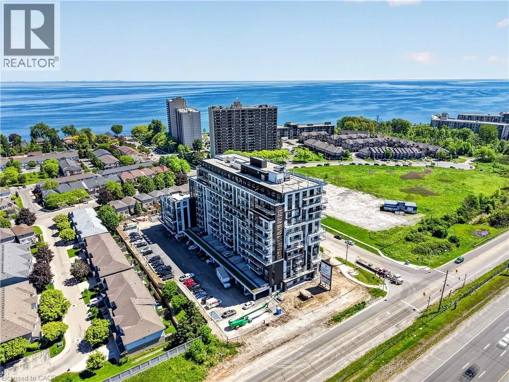 461 GREEN Road Unit# 304 #304