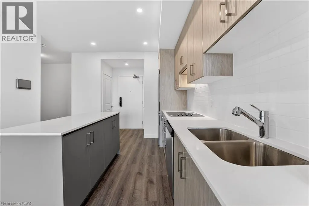 461 GREEN Road Unit# 304 #304
