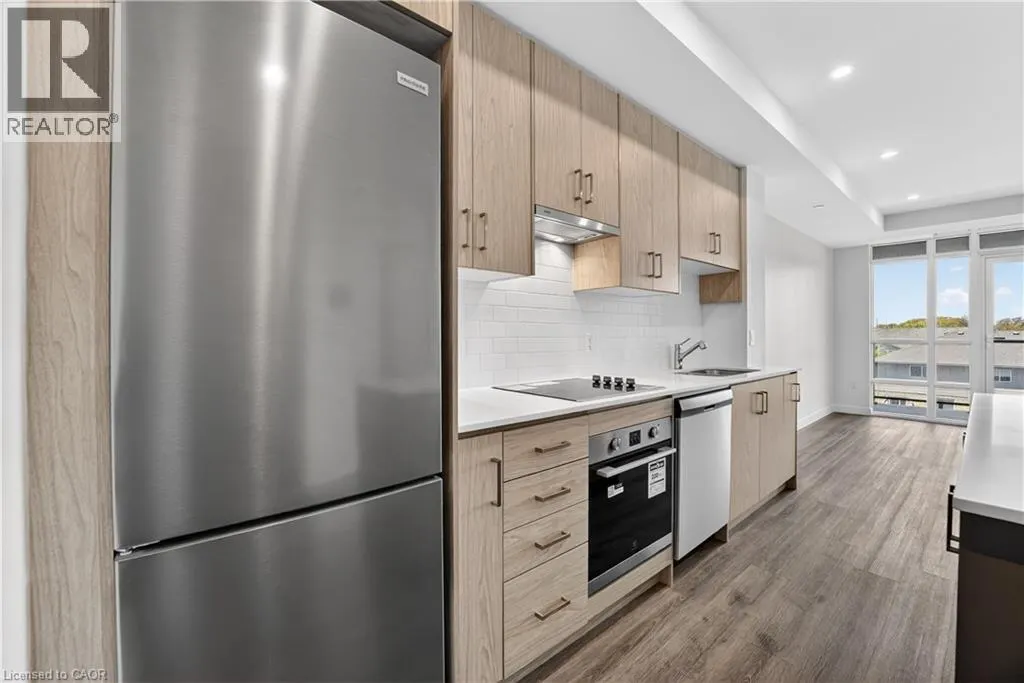 461 GREEN Road Unit# 304 #304