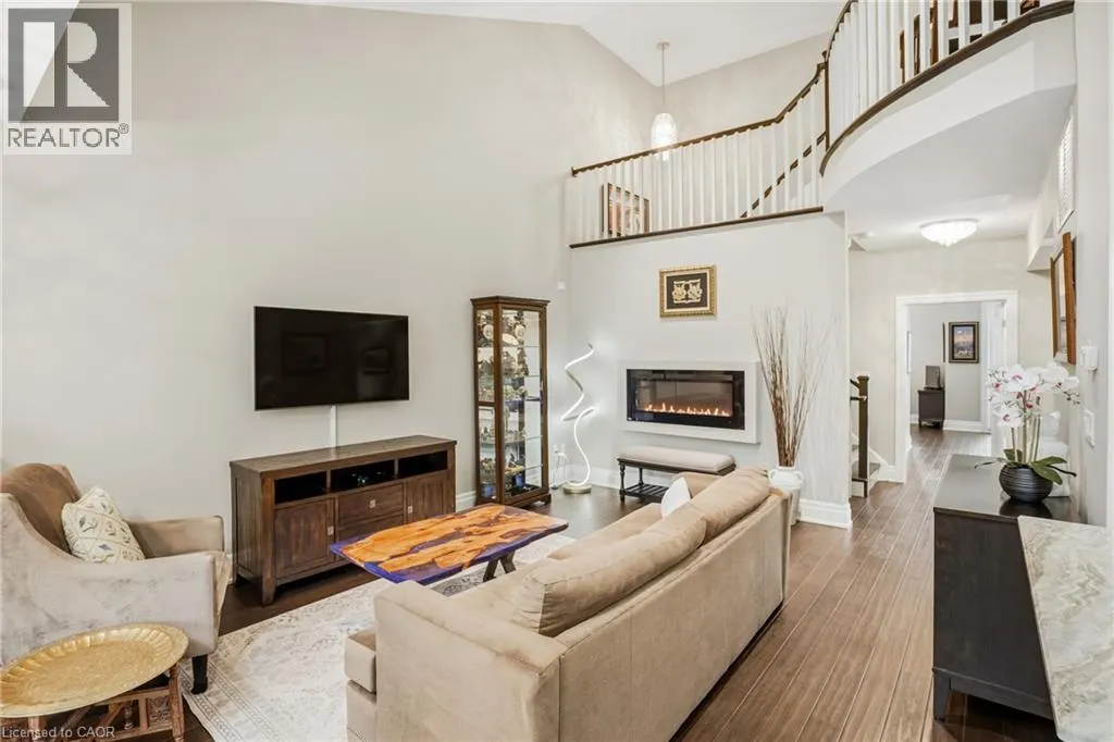 14 ABERDEEN Lane S