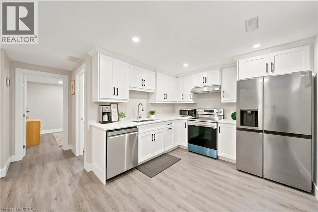 14 WINDYWOOD Lane