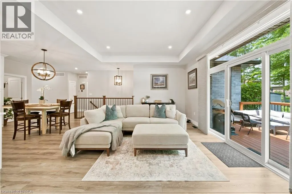 14 WINDYWOOD Lane