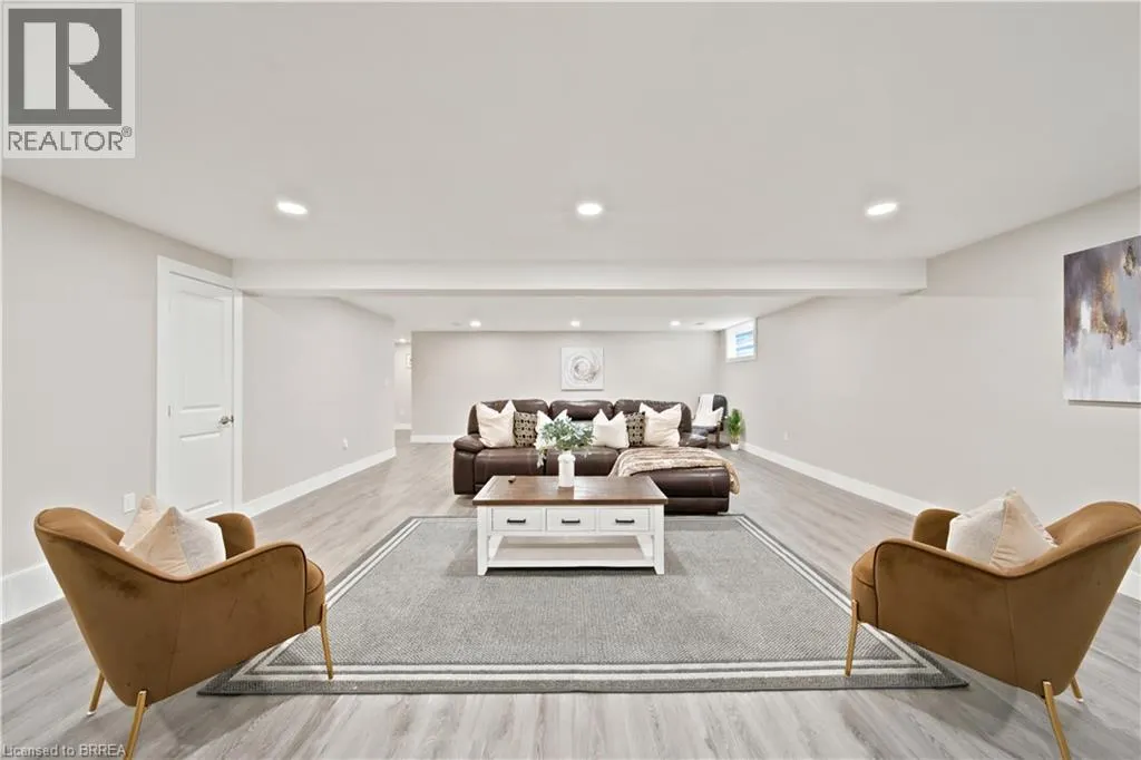 14 WINDYWOOD Lane