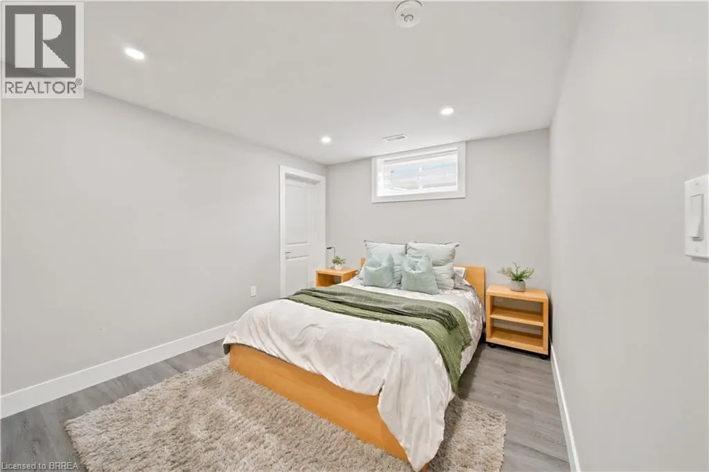 14 WINDYWOOD Lane