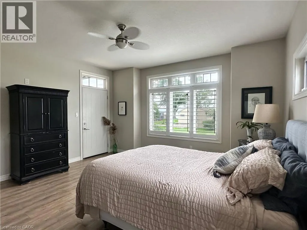 3176 LAKESHORE Road