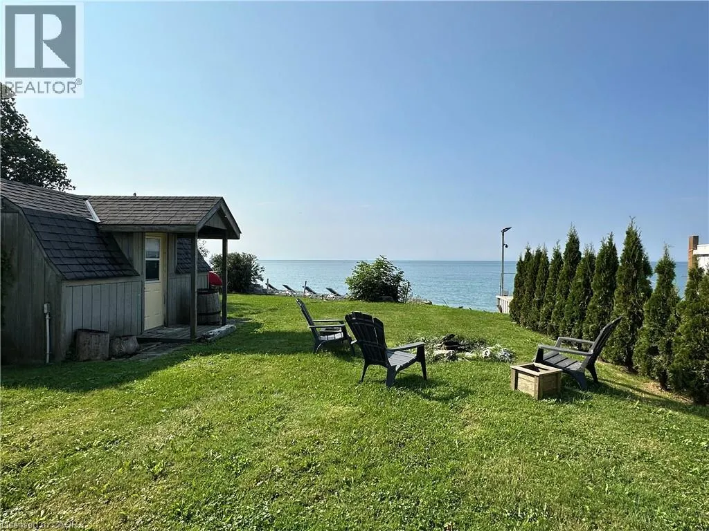 3176 LAKESHORE Road