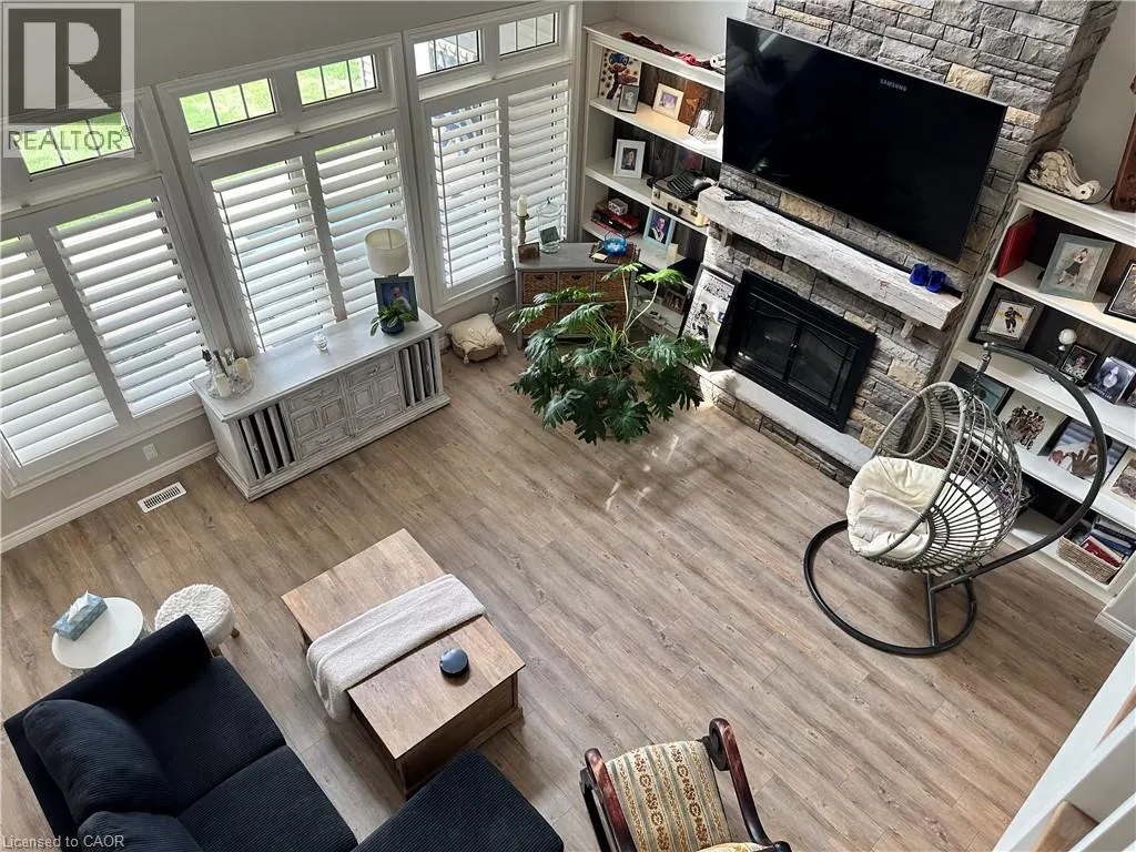 3176 LAKESHORE Road