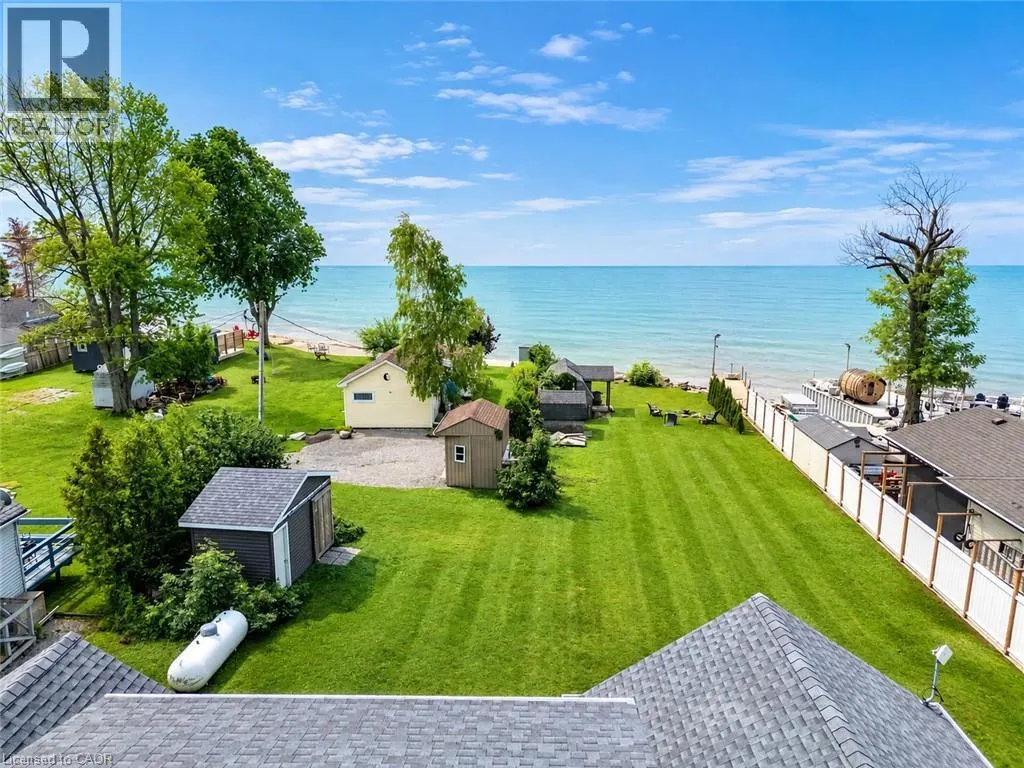 3176 LAKESHORE Road