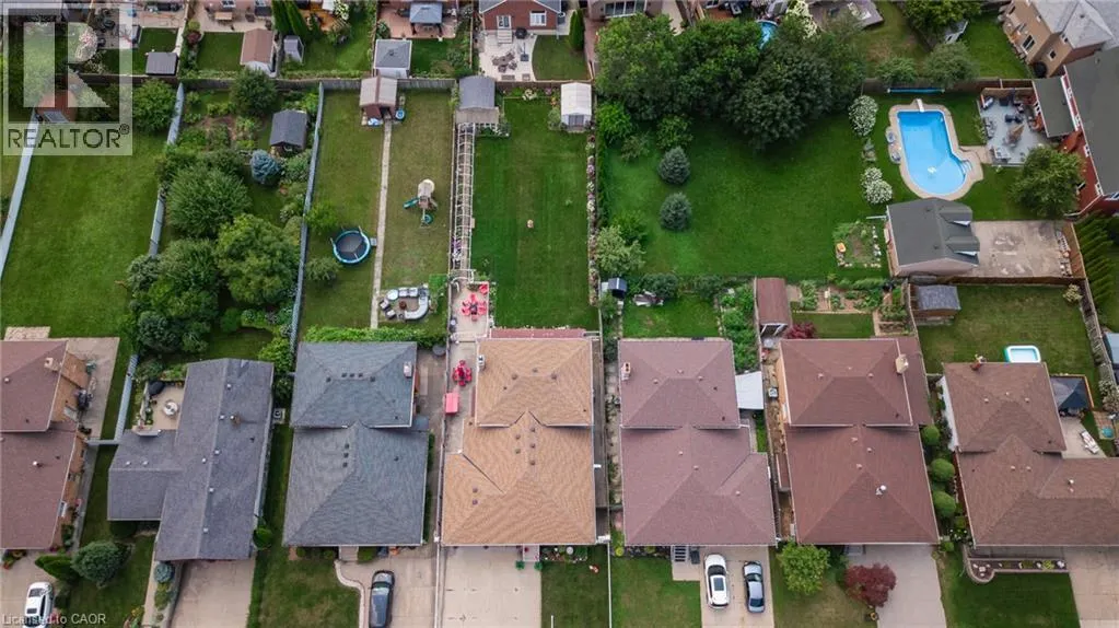 43 HENLEY Drive