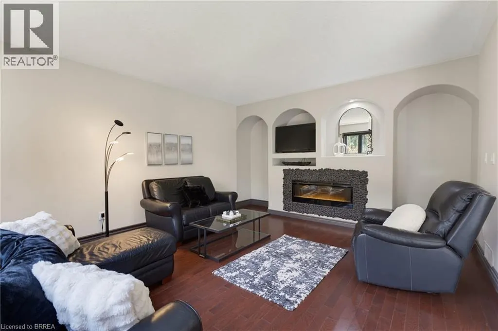 141 FALCONRIDGE Drive