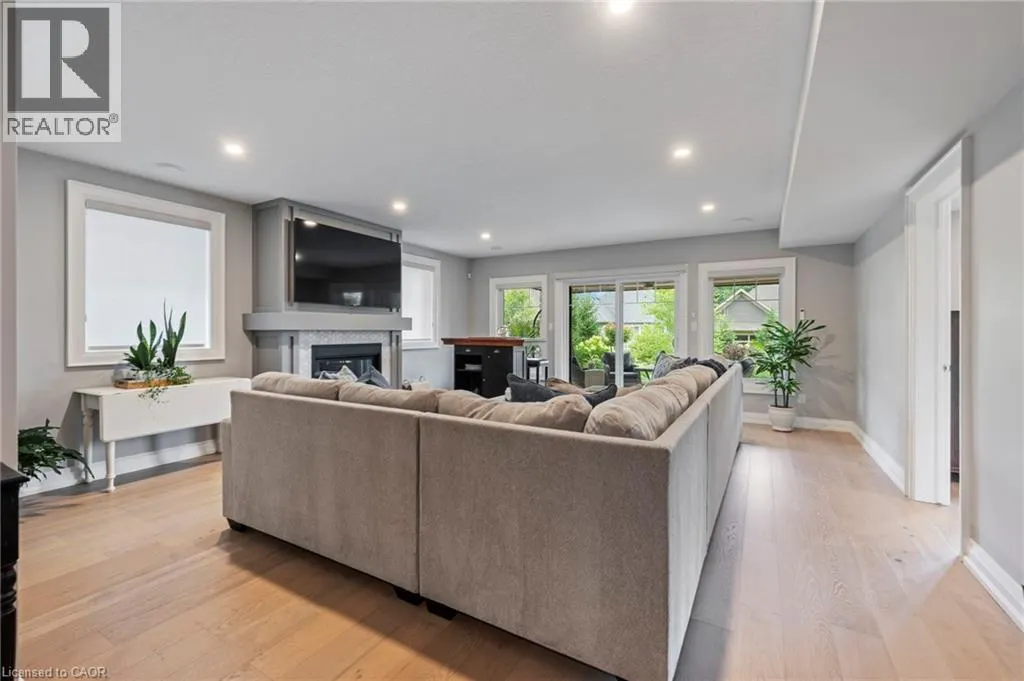 47 BLUENOSE Drive