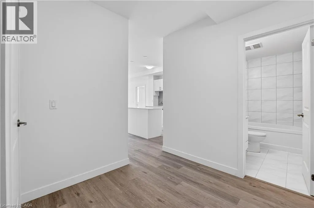 461 GREEN Road Unit# 211 #211