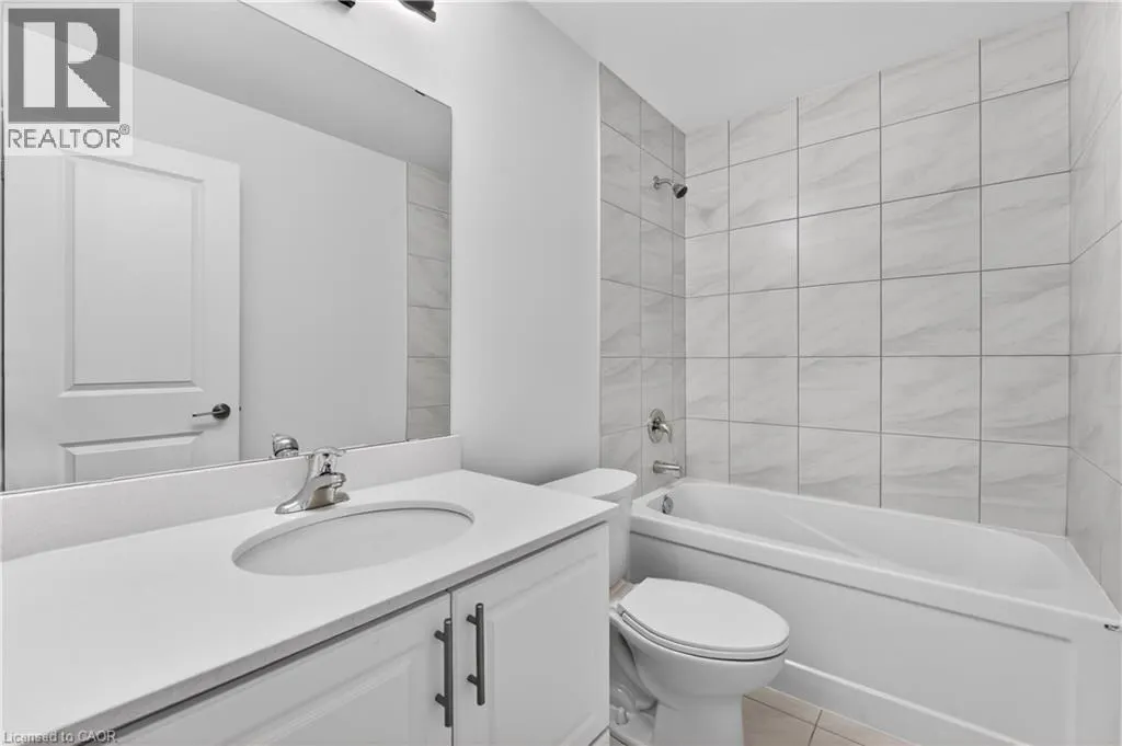 461 GREEN Road Unit# 211 #211