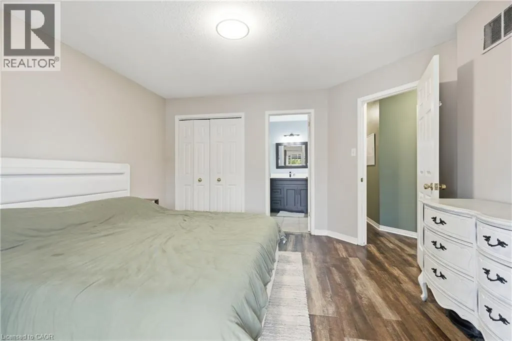 13 GOLDEN ACRES Drive