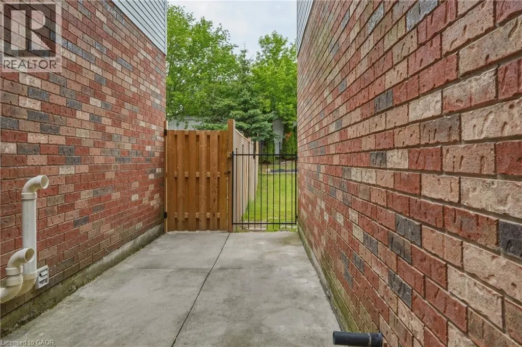 144 BENZIGER Lane