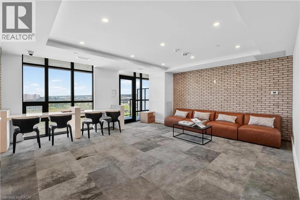 461 GREEN Road Unit# 427 #427