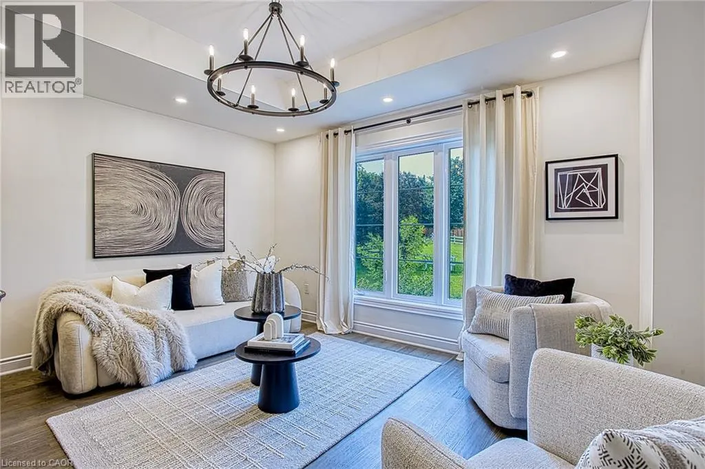 383 DUNDAS Street E Unit# 4 #4