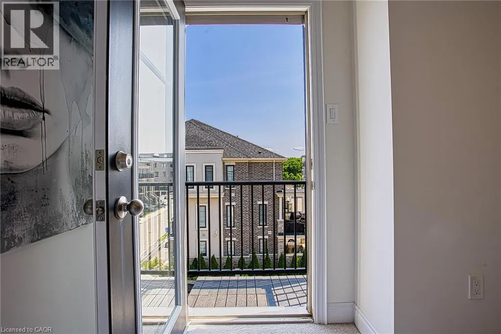 383 DUNDAS Street E Unit# 4 #4