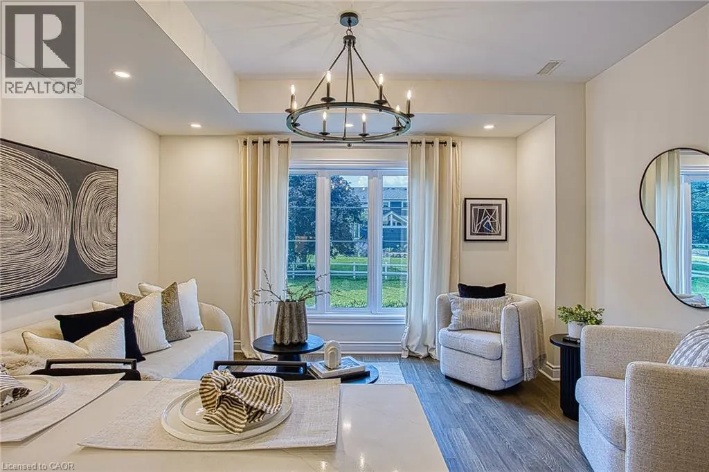 383 DUNDAS Street E Unit# 4 #4