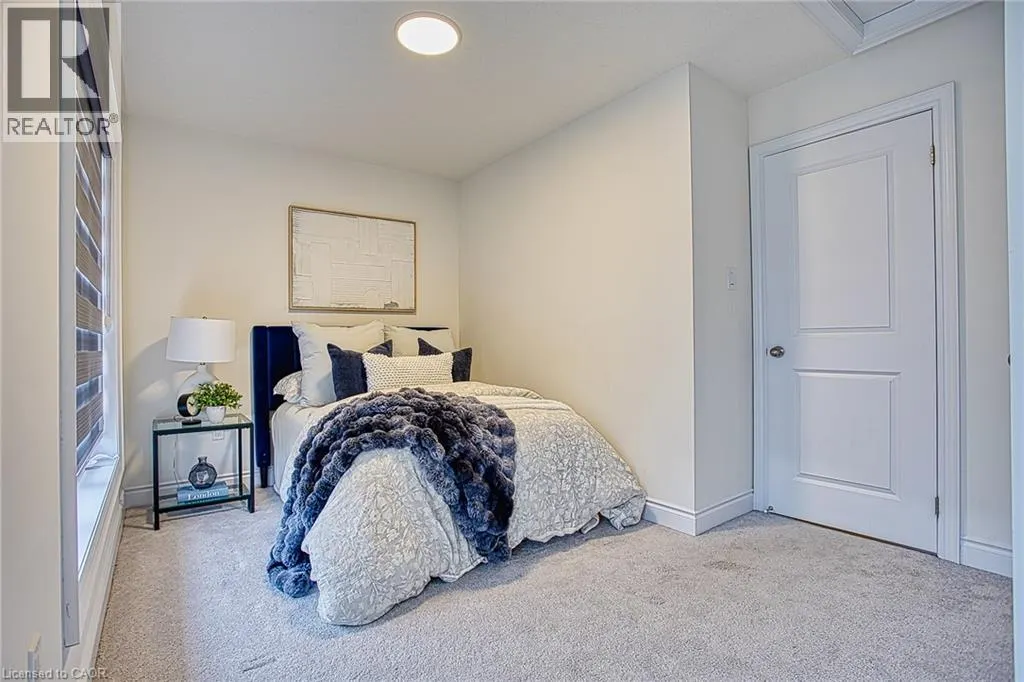 383 DUNDAS Street E Unit# 4 #4