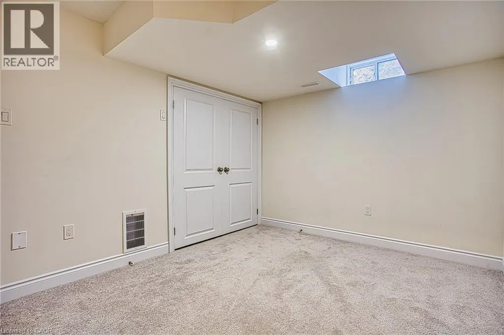 383 DUNDAS Street E Unit# 4 #4