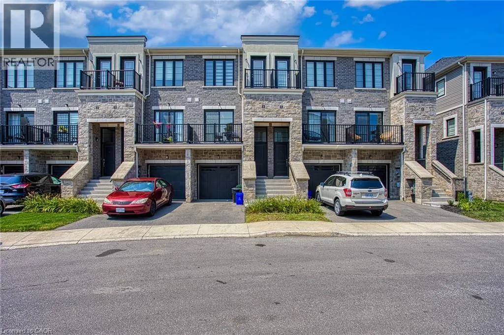 383 DUNDAS Street E Unit# 4 #4