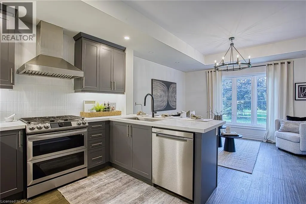 383 DUNDAS Street E Unit# 4 #4