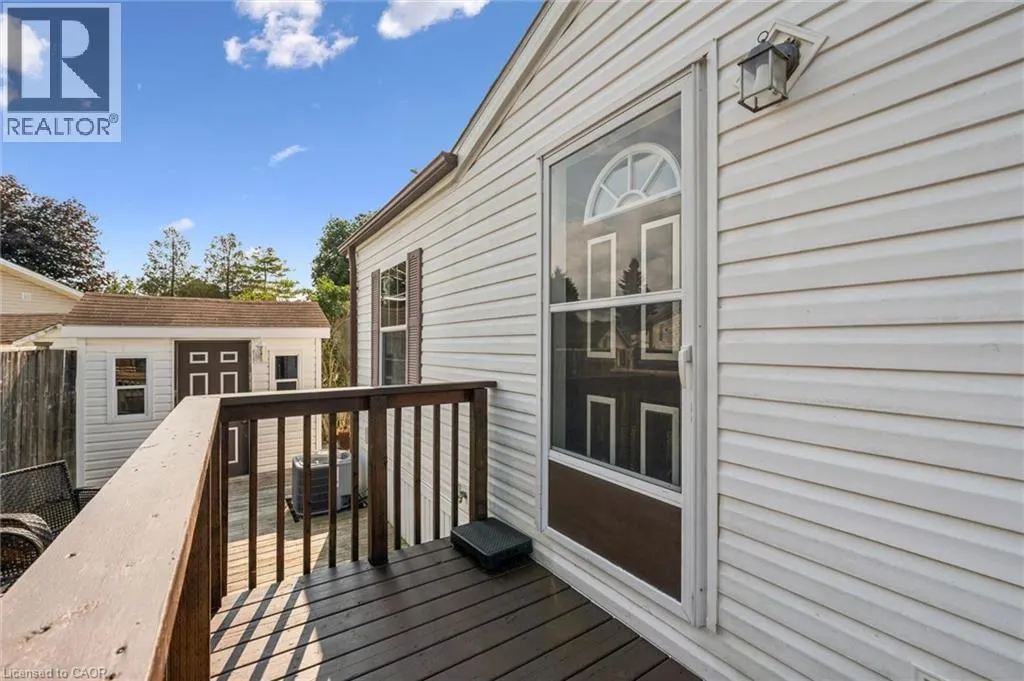 21 TRILLIUM BEACH Drive
