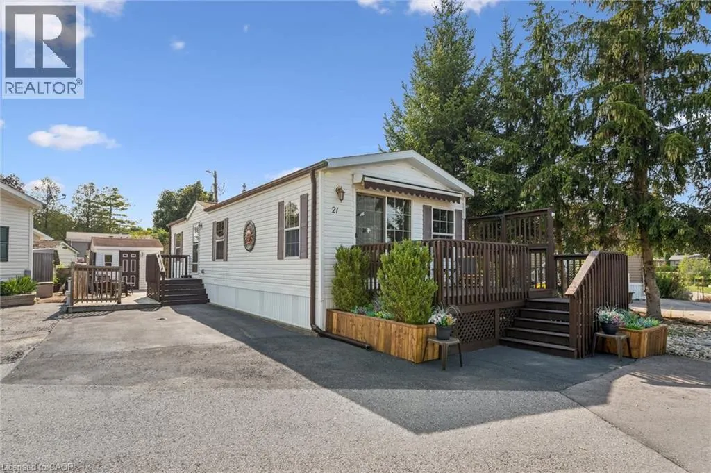 21 TRILLIUM BEACH Drive