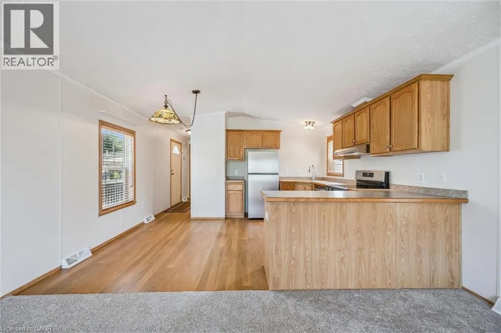 21 TRILLIUM BEACH Drive