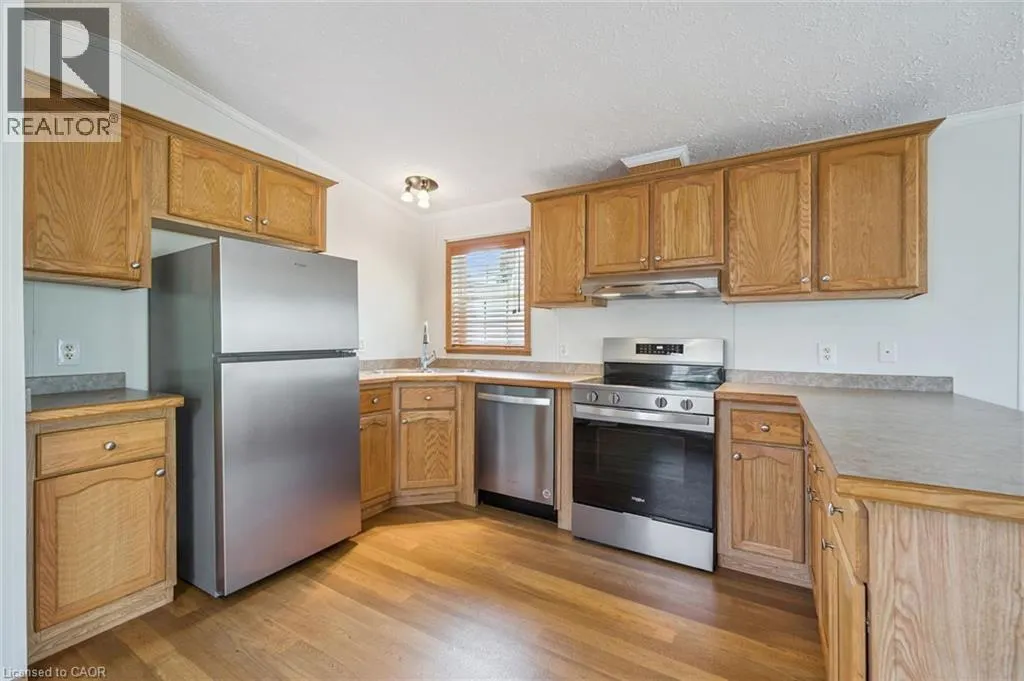 21 TRILLIUM BEACH Drive