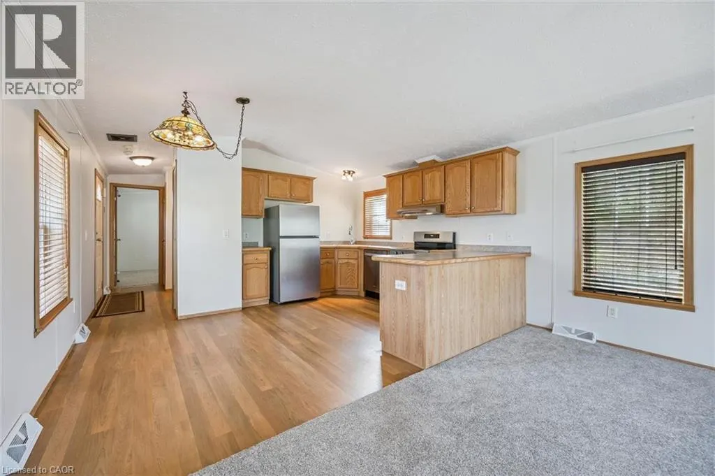 21 TRILLIUM BEACH Drive
