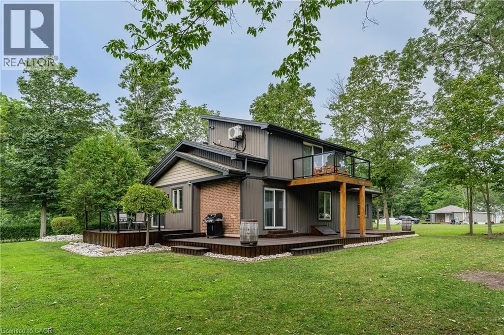 4905 MAPLEVIEW Crescent