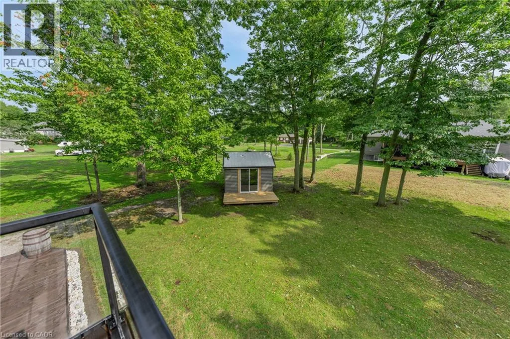 4905 MAPLEVIEW Crescent