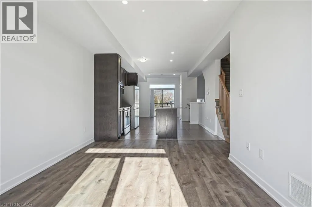 590 NORTH SERVICE Road Unit# 31 #31
