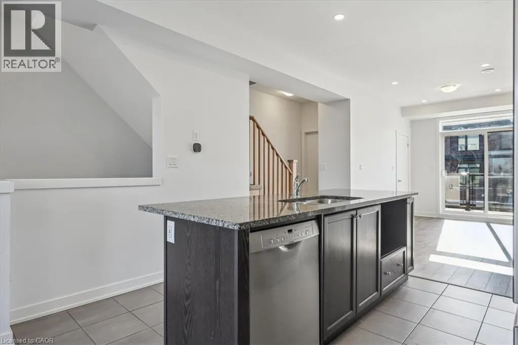 590 NORTH SERVICE Road Unit# 31 #31