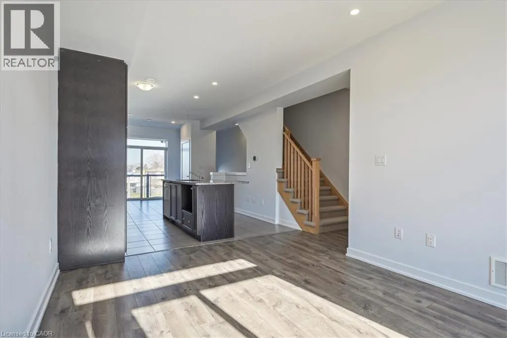 590 NORTH SERVICE Road Unit# 31 #31