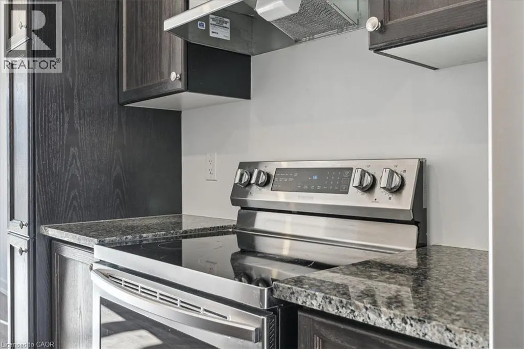 590 NORTH SERVICE Road Unit# 31 #31