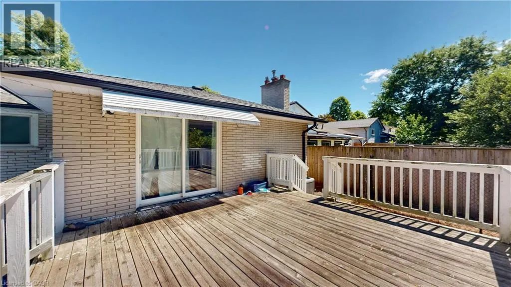 31 APPLEWOOD Lane