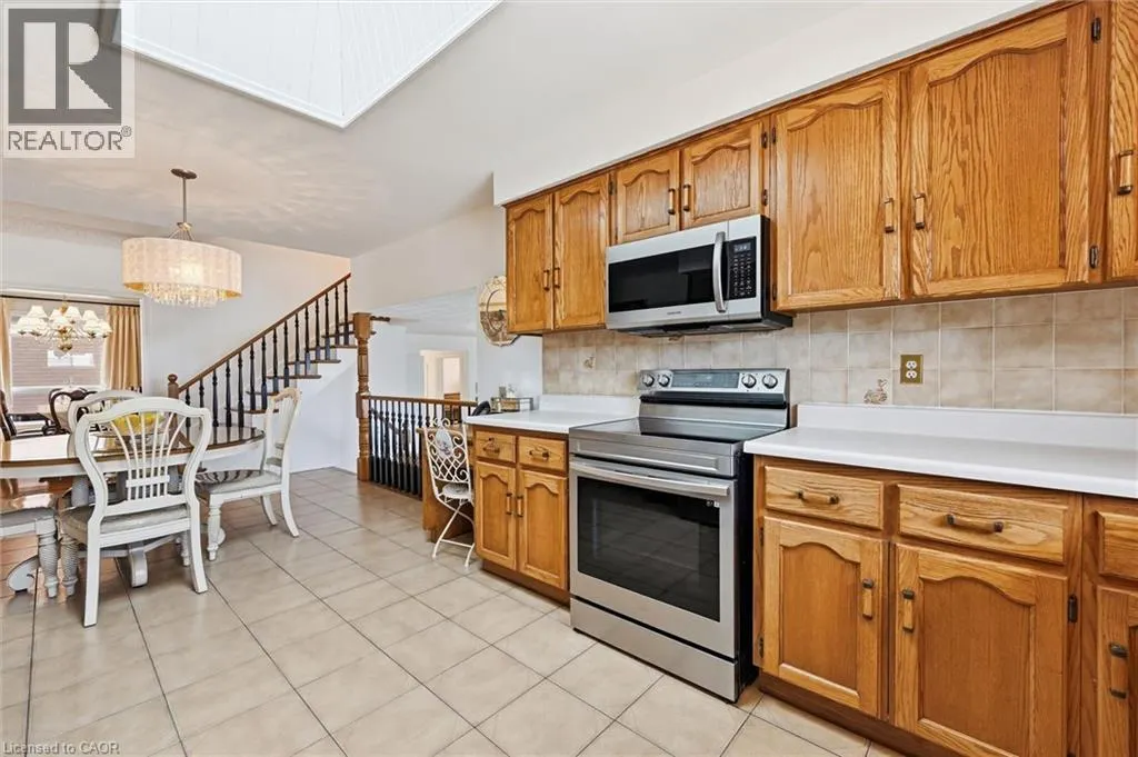83 OAKRIDGE Drive