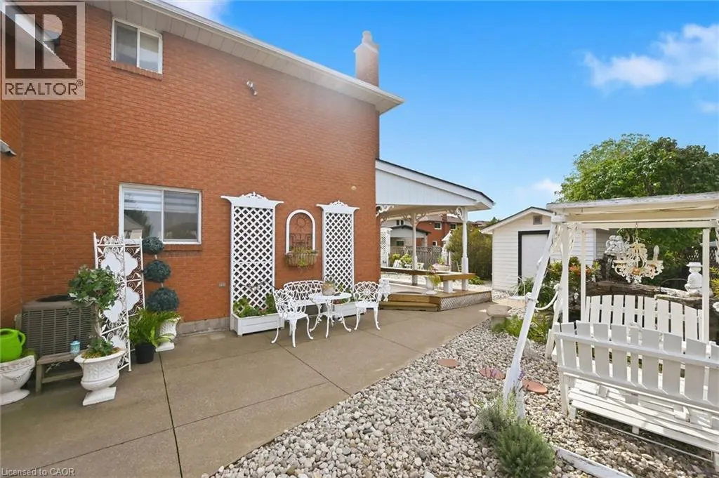 83 OAKRIDGE Drive