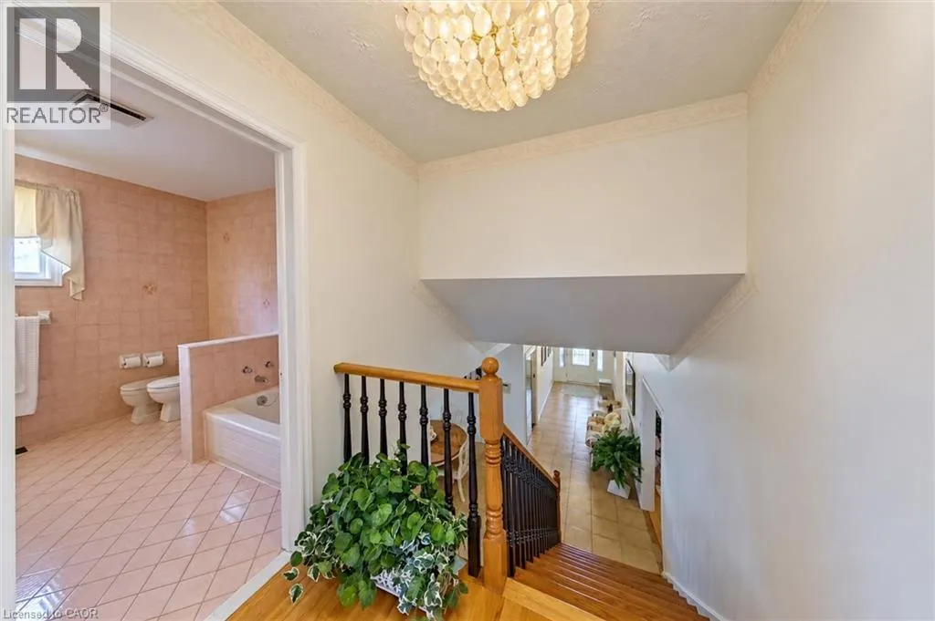 83 OAKRIDGE Drive